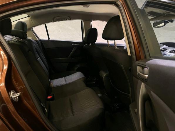 Mazda 3 II (BL) Рестайлинг с пробегом 2011 года, цена 755 000 рублей, 265022 км, седан, Автокод Объявления