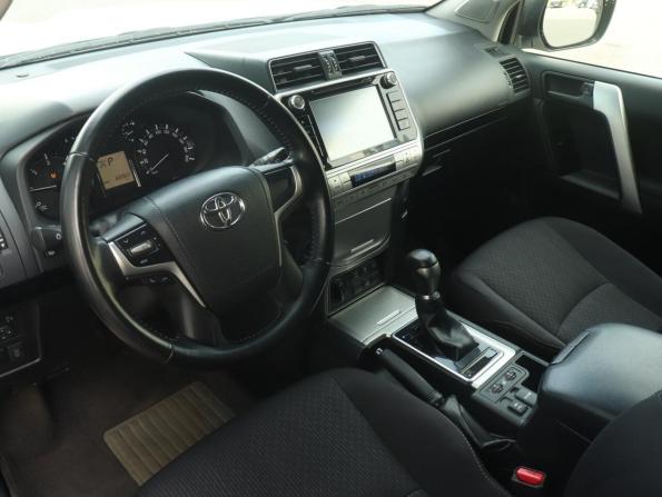 Toyota Land Cruiser Prado 150 Series Рестайлинг 2 с пробегом 2019 года, цена 5 135 000 рублей, 67000 км, внедорожник, Автокод Объявления