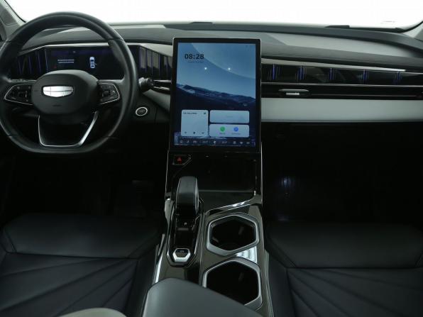 Geely Atlas II с пробегом 2024 года, цена 2 695 000 рублей, 49000 км, внедорожник, Автокод Объявления