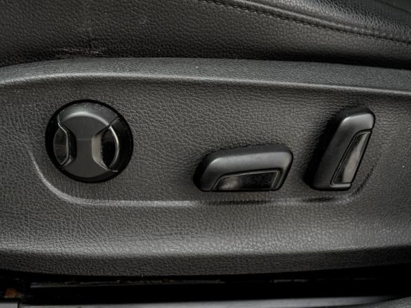 Volkswagen Passat (North America and China) I Рестайлинг с пробегом 2016 года, цена 1 350 000 рублей, 230061 км, седан, Автокод Объявления
