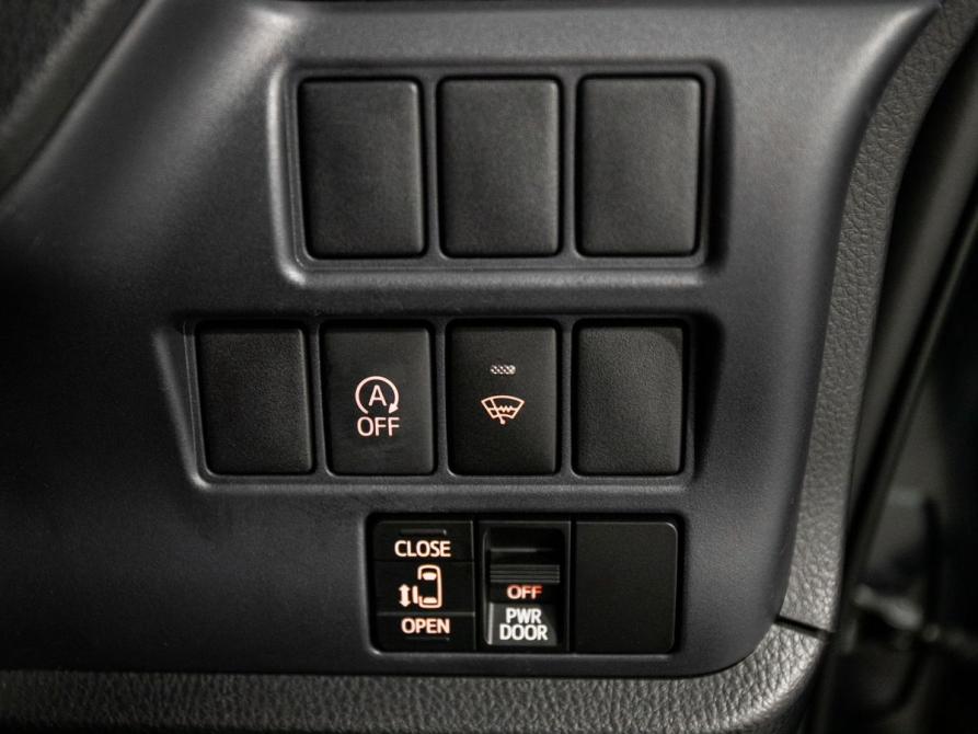 Toyota Voxy III (R80) Иркутск  - изображение 17