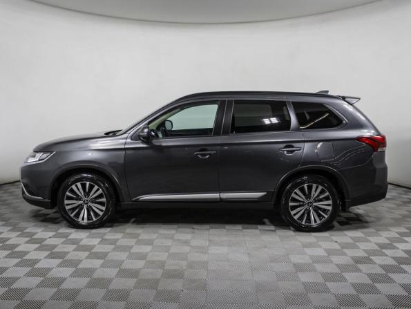 Mitsubishi Outlander III Рестайлинг 3 с пробегом 2022 года, цена 2 744 280 рублей, 75969 км, внедорожник, Автокод Объявления