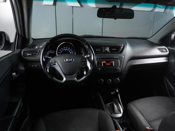 Kia Rio III Рестайлинг с пробегом 2017 года, цена 989 000 рублей, 183728 км, седан, Автокод Объявления