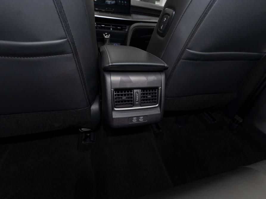 Toyota Camry IX (XV80) China Market Москва  - изображение 15