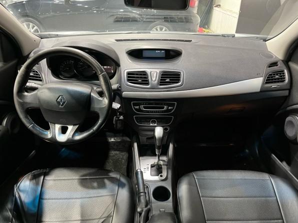 Renault Fluence I Рестайлинг с пробегом 2013 года, цена 484 000 рублей, 218010 км, седан, Автокод Объявления