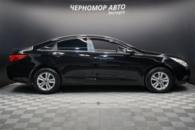Hyundai Sonata VI (YF) с пробегом 2010 года, цена 1 085 000 рублей, 261254 км, седан, Автокод Объявления