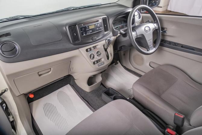 Daihatsu Mira e:S II с пробегом 2015 года, цена 449 000 рублей, 177000 км, хэтчбек, Автокод Объявления
