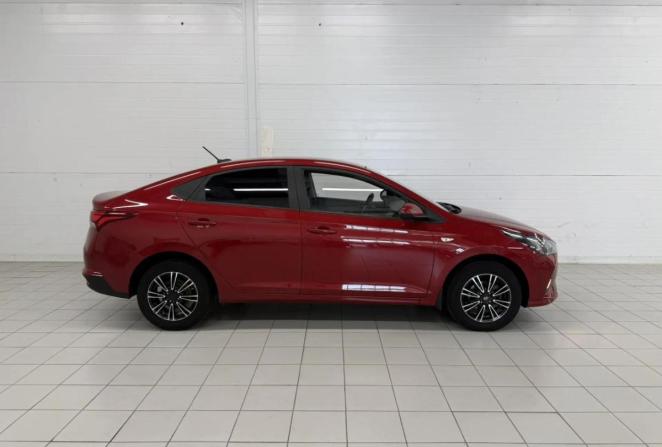 Hyundai Solaris II Рестайлинг с пробегом 2021 года, цена 1 650 000 рублей, 120114 км, седан, Автокод Объявления