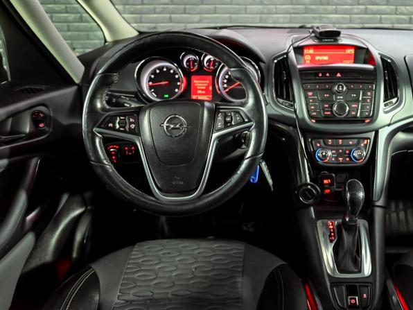 Opel Zafira C с пробегом 2013 года, цена 1 100 000 рублей, 95175 км, минивэн, Автокод Объявления