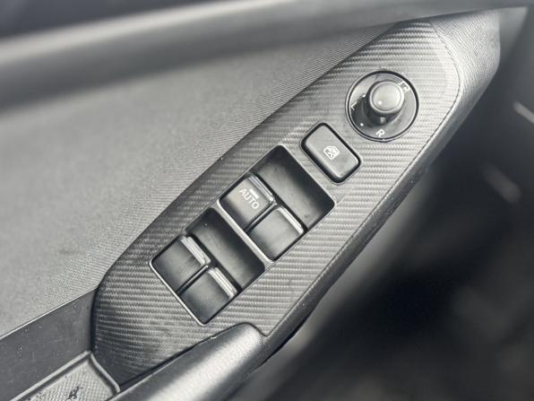 Mazda 3 III (BM) с пробегом 2014 года, цена 1 359 000 рублей, 111390 км, хэтчбек, Автокод Объявления