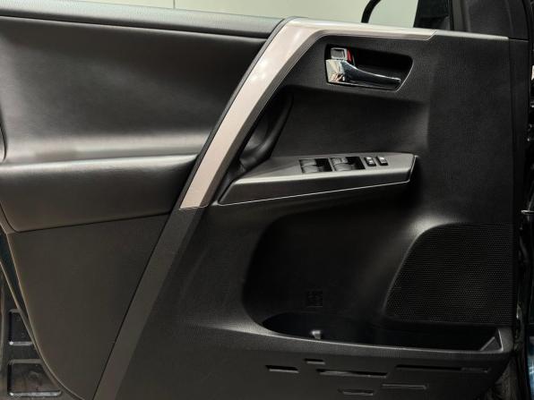 Toyota RAV4 IV (XA40) Рестайлинг с пробегом 2019 года, цена 2 790 000 рублей, 188125 км, внедорожник, Автокод Объявления
