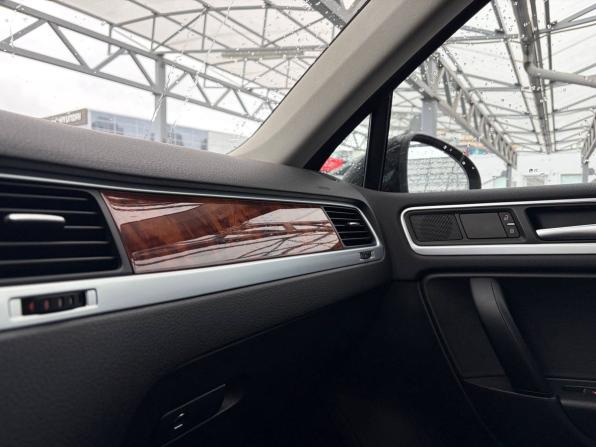 Volkswagen Touareg II с пробегом 2011 года, цена 1 695 000 рублей, 270000 км, внедорожник, Автокод Объявления