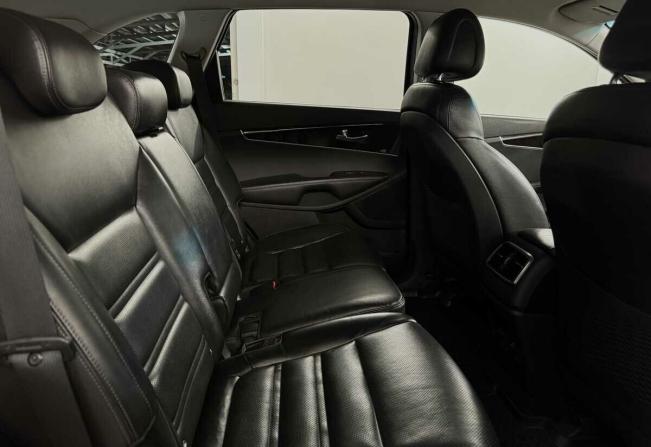 Kia Sorento III Prime с пробегом 2017 года, цена 1 905 000 рублей, 263112 км, внедорожник, Автокод Объявления
