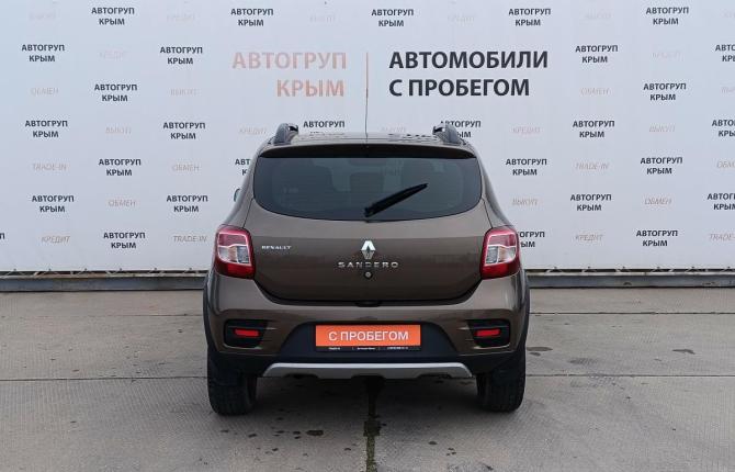 Renault Sandero II Рестайлинг с пробегом 2018 года, цена 1 190 000 рублей, 100662 км, хэтчбек, Автокод Объявления