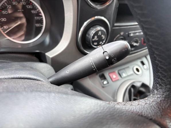 Peugeot Partner II с пробегом 2011 года, цена 729 900 рублей, 229605 км, компактвэн, Автокод Объявления