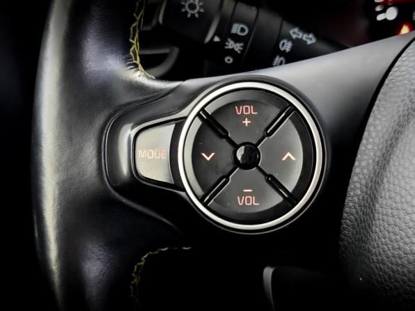 Kia Soul II с пробегом 2016 года, цена 1 500 000 рублей, 69019 км, хэтчбек, Автокод Объявления