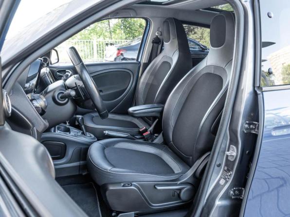 Smart Forfour II с пробегом 2017 года, цена 1 686 000 рублей, 117995 км, хэтчбек, Автокод Объявления