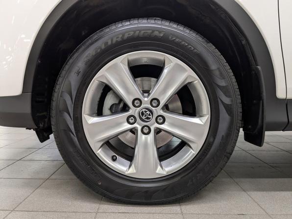 Toyota RAV4 IV (XA40) с пробегом 2015 года, цена 2 000 000 рублей, 175987 км, внедорожник, Автокод Объявления