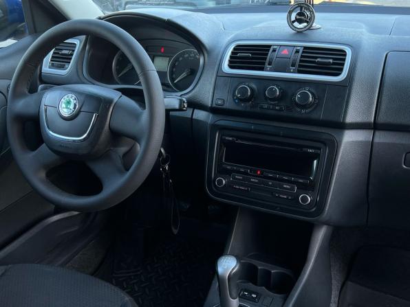 Skoda Fabia II с пробегом 2009 года, цена 380 000 рублей, 168208 км, хэтчбек, Автокод Объявления