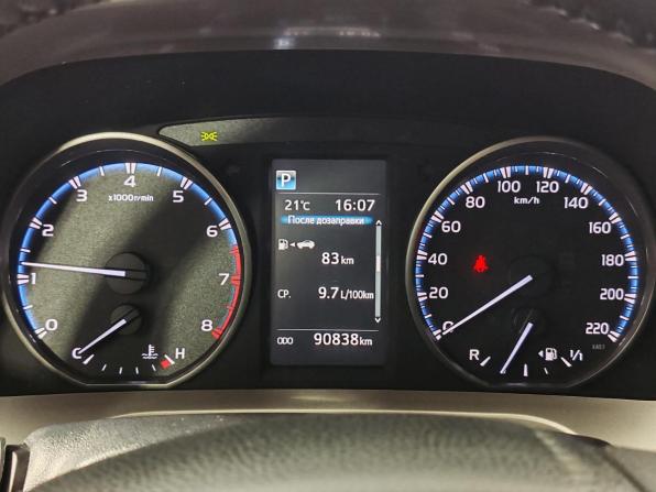 Toyota RAV4 IV (XA40) Рестайлинг с пробегом 2018 года, цена 2 599 000 рублей, 98837 км, внедорожник, Автокод Объявления