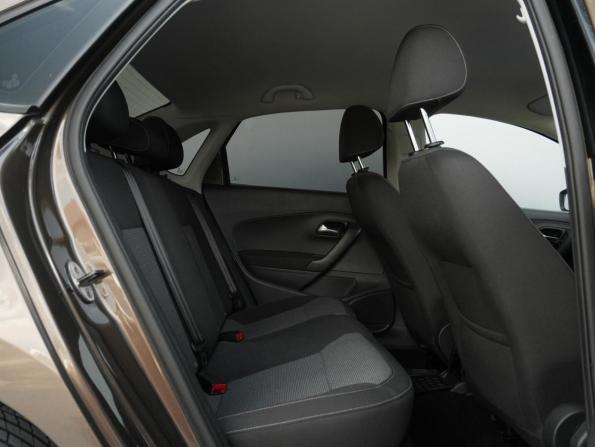 Volkswagen Polo V Рестайлинг с пробегом 2015 года, цена 1 229 000 рублей, 77236 км, седан, Автокод Объявления