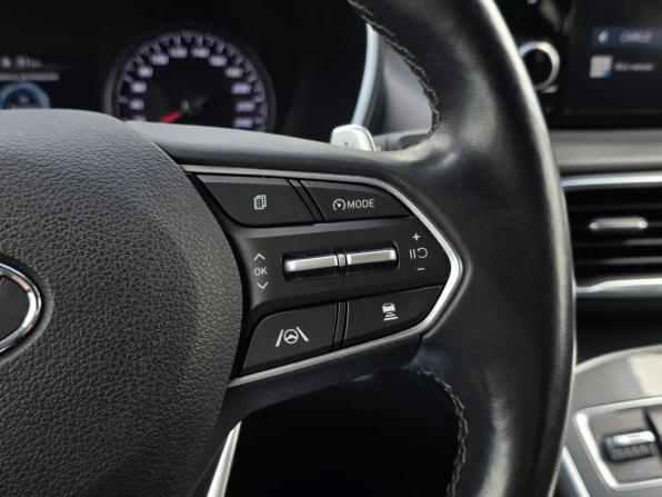 Hyundai Santa Fe IV Рестайлинг с пробегом 2021 года, цена 3 620 000 рублей, 65480 км, внедорожник, Автокод Объявления