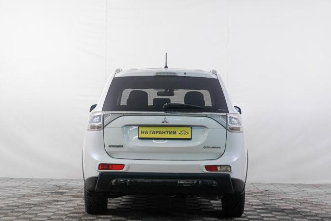 Mitsubishi Outlander III Рестайлинг с пробегом 2014 года, цена 1 429 000 рублей, 220000 км, внедорожник, Автокод Объявления