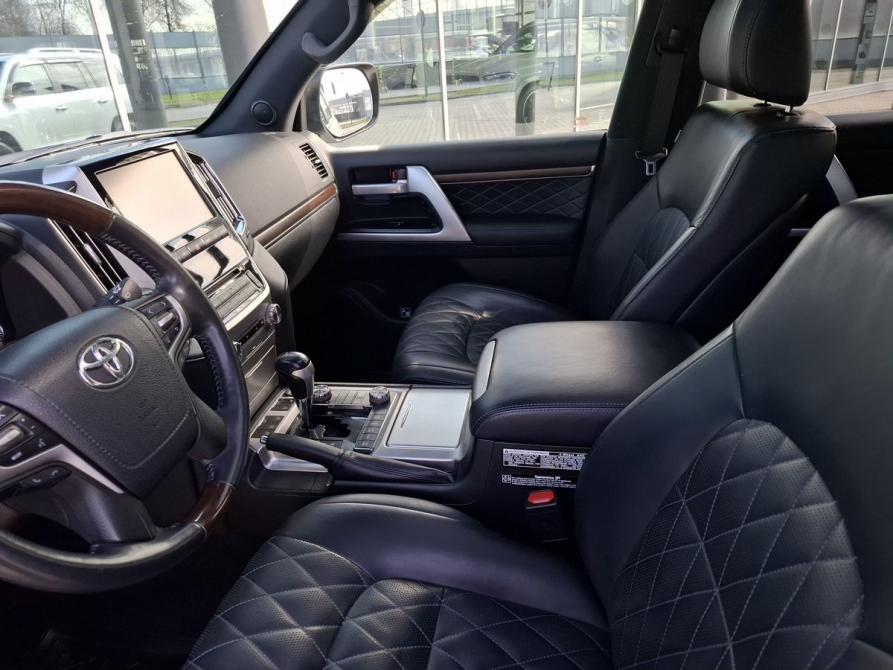 Toyota Land Cruiser 200 Series Рестайлинг 2 Санкт-Петербург  - изображение 10
