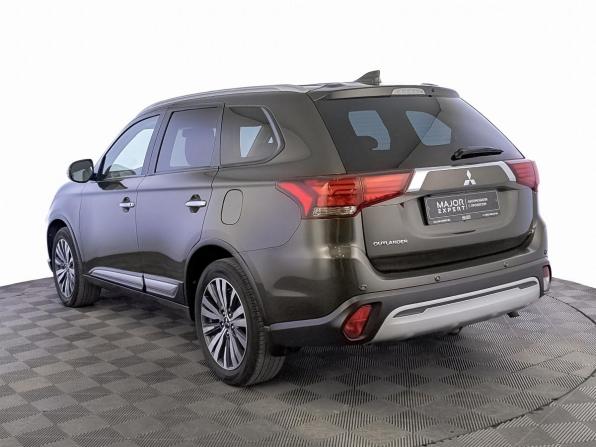 Mitsubishi Outlander III Рестайлинг 3 с пробегом 2021 года, цена 2 920 000 рублей, 95753 км, внедорожник, Автокод Объявления