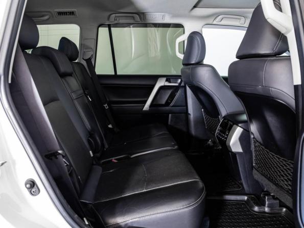 Toyota Land Cruiser Prado 150 Series Рестайлинг 2 с пробегом 2017 года, цена 4 499 000 рублей, 129508 км, внедорожник, Автокод Объявления