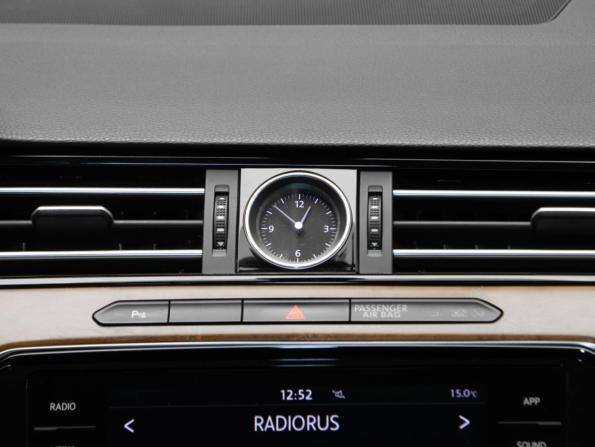 Volkswagen Passat B8 с пробегом 2018 года, цена 2 440 000 рублей, 87507 км, седан, Автокод Объявления
