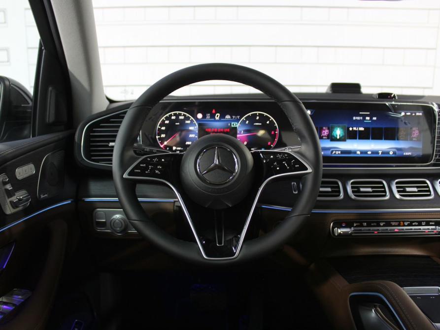Mercedes-Benz GLE II (V167) Рестайлинг Москва  - изображение 16
