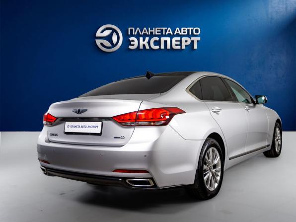 Hyundai Genesis II с пробегом 2016 года, цена 2 200 000 рублей, 102094 км, седан, Автокод Объявления