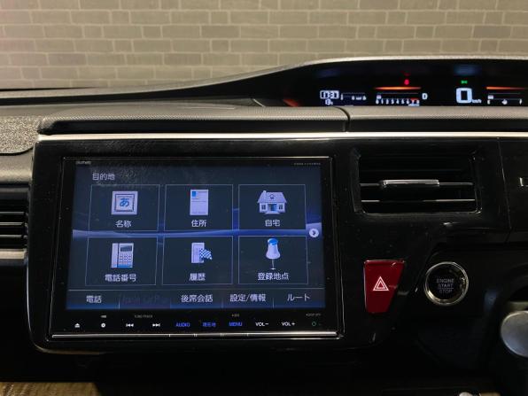 Honda Stepwgn V с пробегом 2016 года, цена 1 720 000 рублей, 127953 км, минивэн, Автокод Объявления