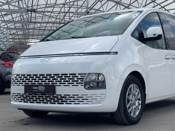 Hyundai Staria I с пробегом 2023 года, цена 5 434 500 рублей, 33603 км, минивэн, Автокод Объявления