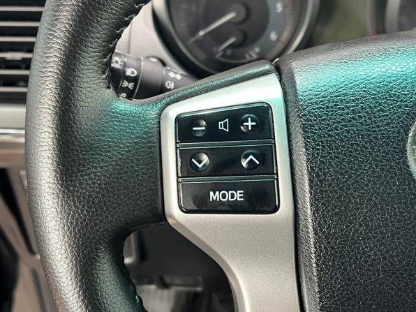 Toyota Land Cruiser Prado 150 Series Рестайлинг 1 с пробегом 2014 года, цена 3 120 000 рублей, 248960 км, внедорожник, Автокод Объявления