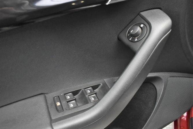 Skoda Octavia III (A7) Рестайлинг с пробегом 2017 года, цена 1 750 000 рублей, 159615 км, лифтбек, Автокод Объявления