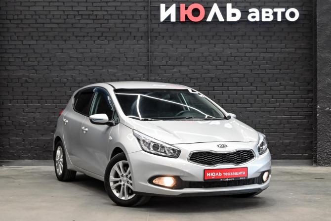Kia Ceed II с пробегом 2015 года, цена 1 250 000 рублей, 159168 км, хэтчбек, Автокод Объявления