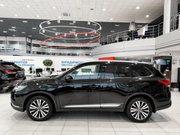 Mitsubishi Outlander III Рестайлинг 3 с пробегом 2019 года, цена 2 720 000 рублей, 56264 км, внедорожник, Автокод Объявления