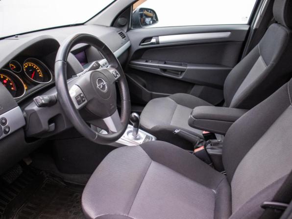 Opel Astra H Рестайлинг с пробегом 2010 года, цена 624 000 рублей, 150809 км, седан, Автокод Объявления