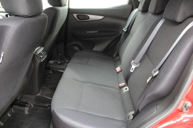 Nissan Qashqai II с пробегом 2018 года, цена 1 798 600 рублей, 84620 км, внедорожник, Автокод Объявления