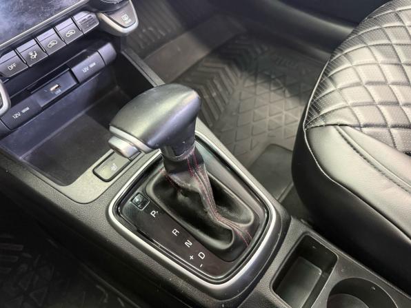 Kia Rio IV Рестайлинг с пробегом 2021 года, цена 1 589 000 рублей, 137000 км, хэтчбек, Автокод Объявления