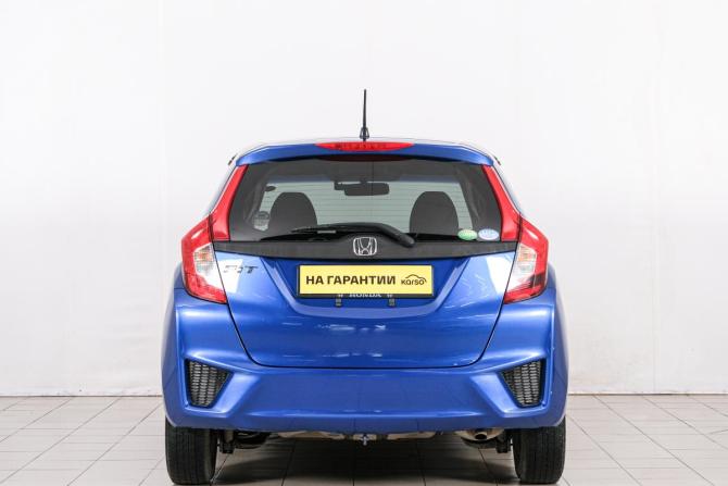 Honda Fit III с пробегом 2016 года, цена 999 000 рублей, 110212 км, хэтчбек, Автокод Объявления