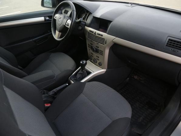 Opel Astra H Рестайлинг с пробегом 2008 года, цена 332 000 рублей, 243500 км, хэтчбек, Автокод Объявления