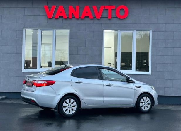 Kia Rio III с пробегом 2013 года, цена 680 000 рублей, 304341 км, седан, Автокод Объявления
