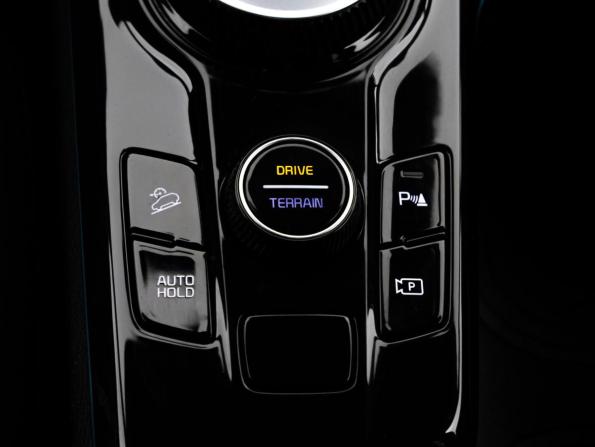 Kia Sportage V с пробегом 2023 года, цена 3 599 000 рублей, 70398 км, внедорожник, Автокод Объявления