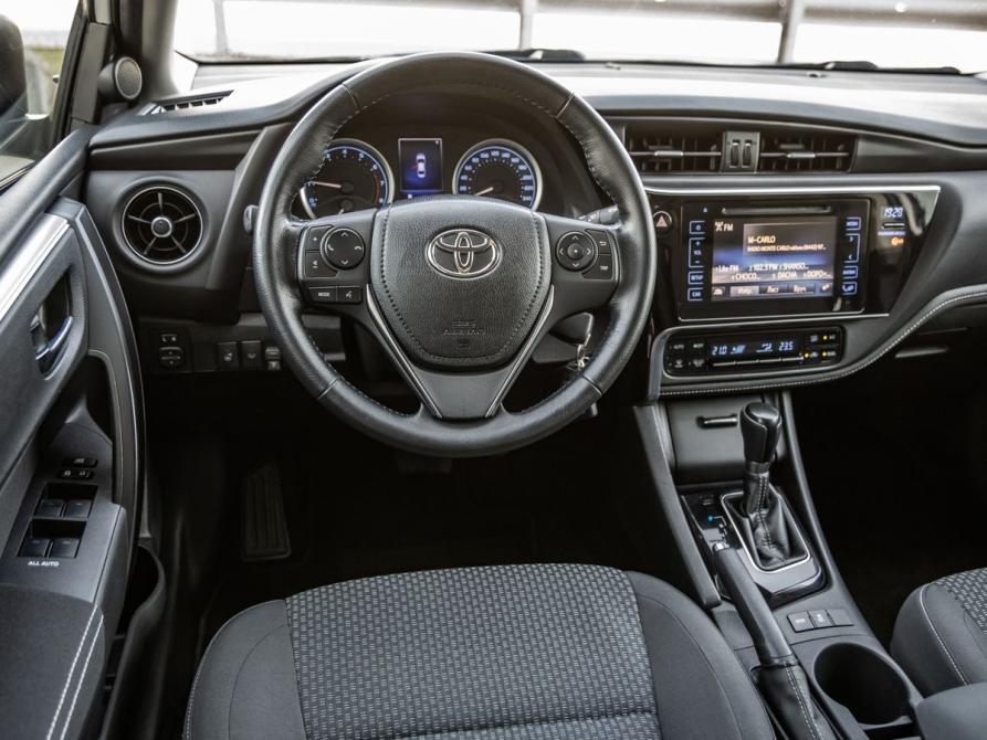Toyota Corolla XI (E160 E170 E180) Рестайлинг 1 Волгоград  - изображение 15