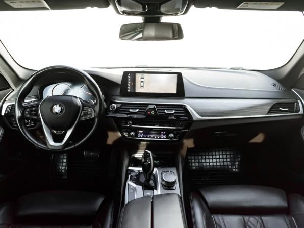 BMW 5 серии VII (G30/G31/G38) с пробегом 2017 года, цена 3 480 000 рублей, 128792 км, седан, Автокод Объявления