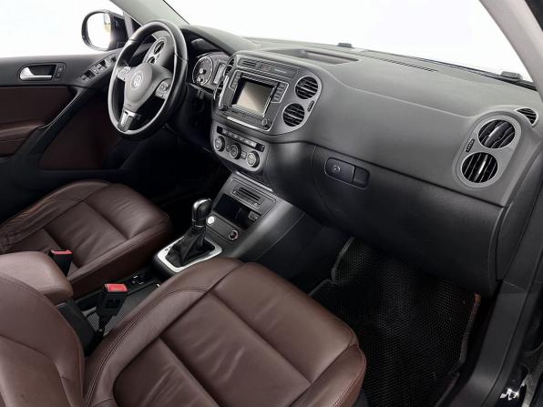 Volkswagen Tiguan I Рестайлинг с пробегом 2016 года, цена 1 790 000 рублей, 132000 км, внедорожник, Автокод Объявления