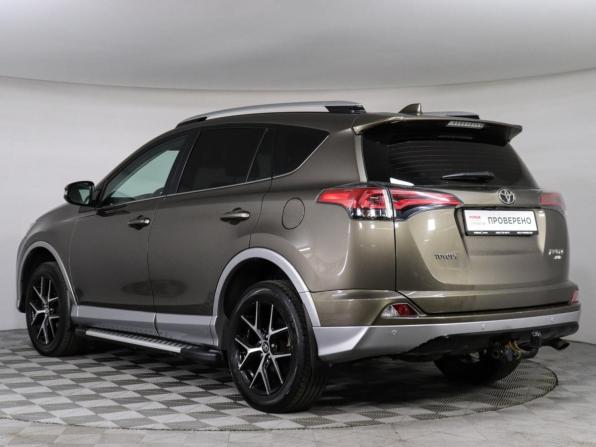 Toyota RAV4 IV (XA40) Рестайлинг с пробегом 2017 года, цена 2 547 000 рублей, 120550 км, внедорожник, Автокод Объявления